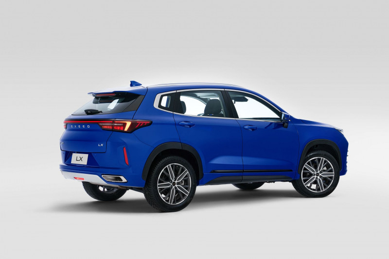 Новый автомобиль Exeed Lx — 10