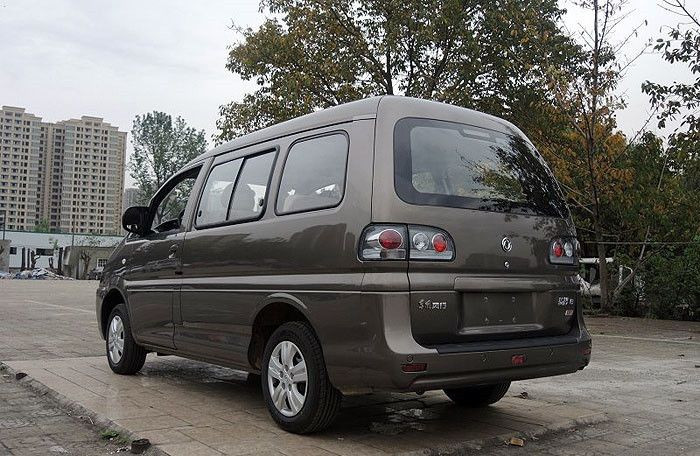 Автомобиль Dongfeng M3 — 7