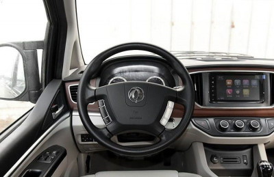 Автомобиль Dongfeng M3