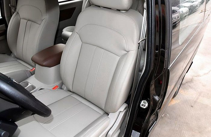 Автомобиль Dongfeng M5 — 8