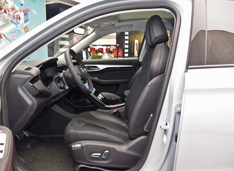 Автомобиль Roewe Marvel r — 16