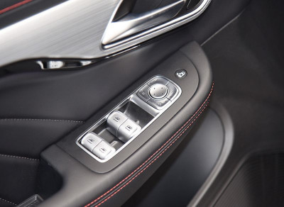 Автомобиль Roewe Marvel r