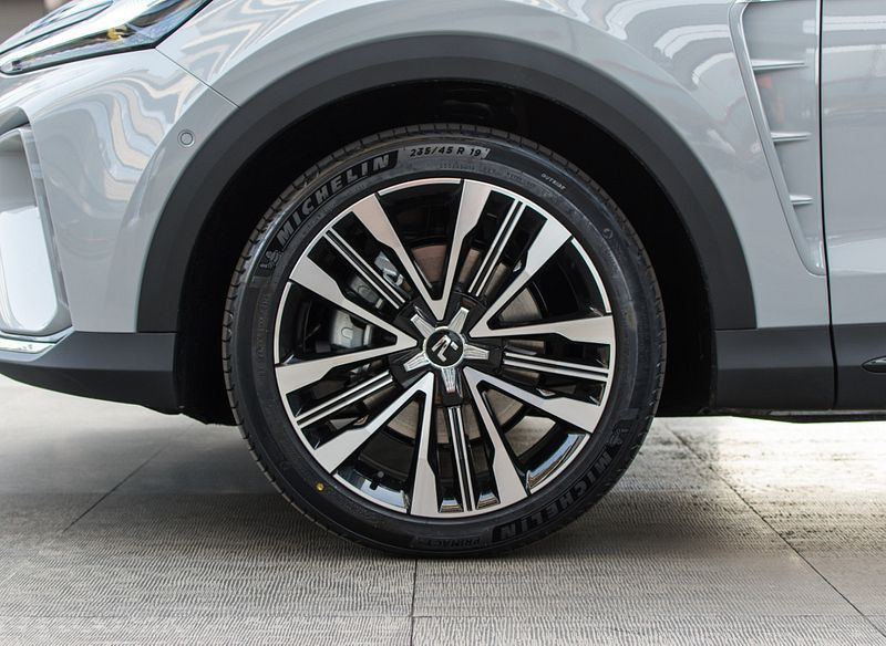 Автомобиль Roewe Marvel r — 6