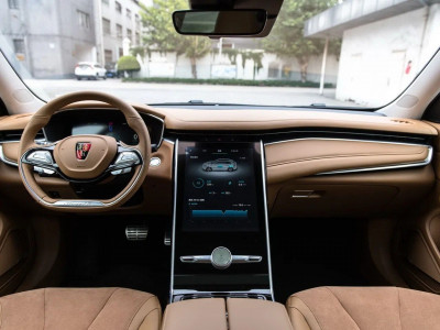 Автомобиль Roewe Marvel x