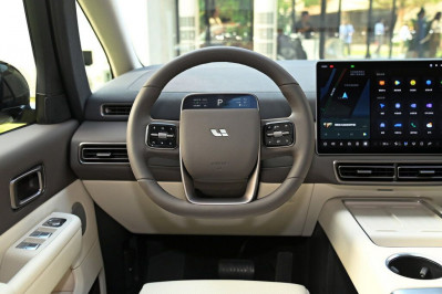 Новый автомобиль Li auto Mega