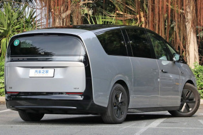 Новый автомобиль Li auto Mega