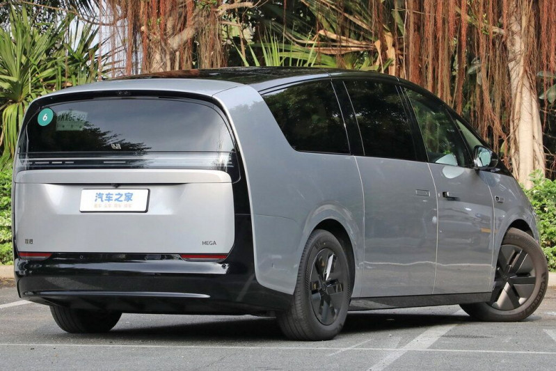 Новый автомобиль Li auto Mega — 6