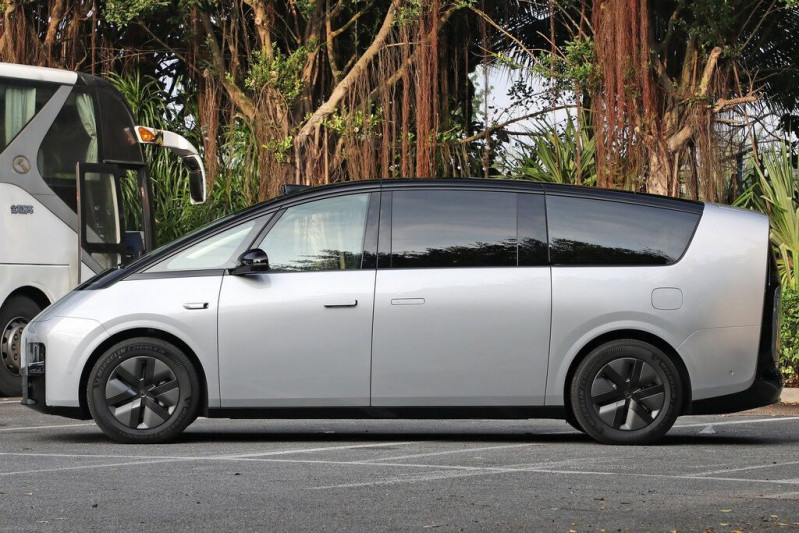 Новый автомобиль Li auto Mega — 8