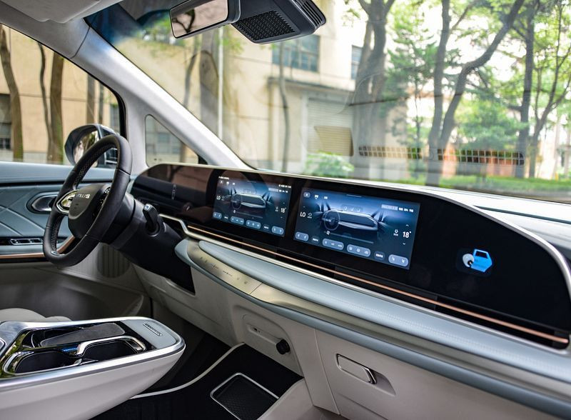 Новый автомобиль Saic maxus Mifa9 — 14