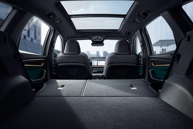 Новый автомобиль Geely Monjaro — 6