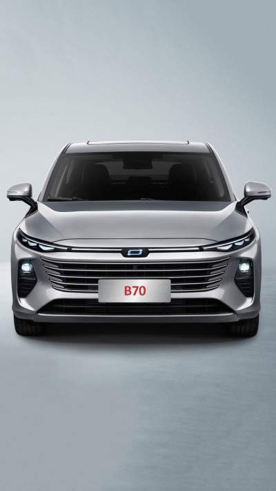 Новый автомобиль Faw New b70