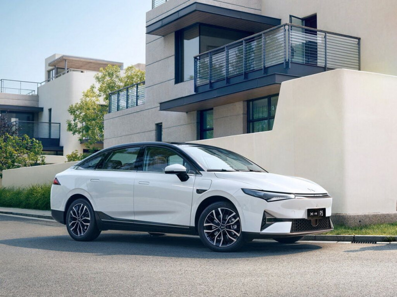 Новый автомобиль Xpeng P5 — 13