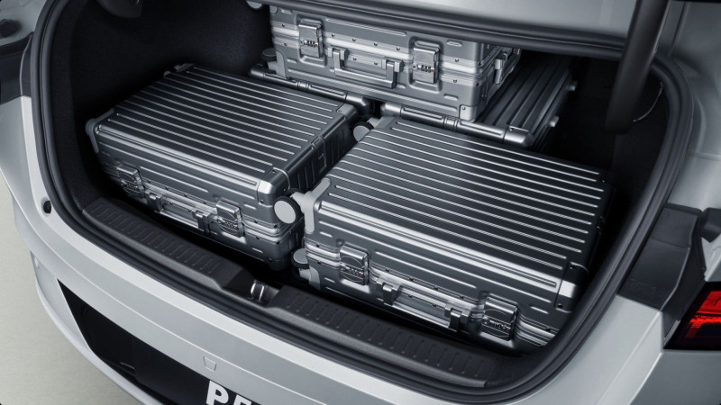 Новый автомобиль Xpeng P5 — 8