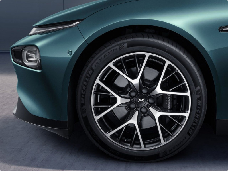 Новый автомобиль Xpeng P7i — 17