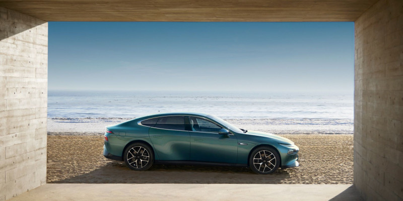 Новый автомобиль Xpeng P7i — 3