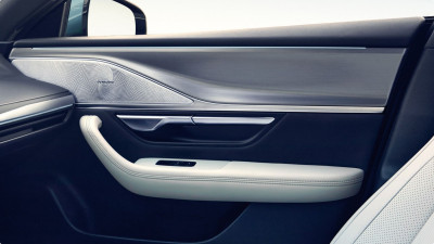 Новый автомобиль Xpeng P7i