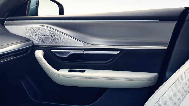 Новый автомобиль Xpeng P7i — 9