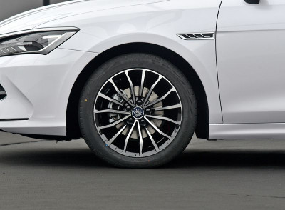 Новый автомобиль Byd Qin plus dm