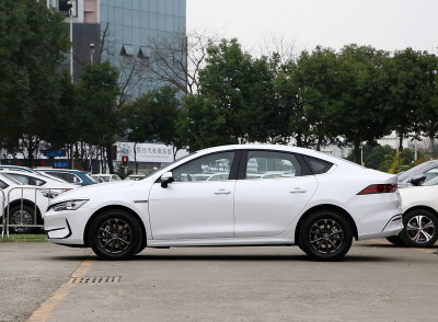 Новый автомобиль Byd Qin plus ev