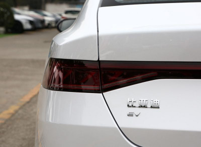 Новый автомобиль Byd Qin plus ev