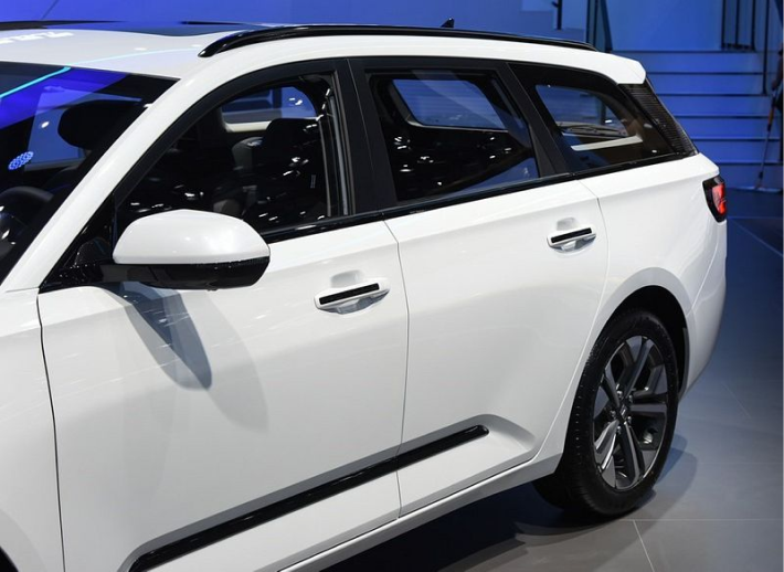 Новый автомобиль Baojun Rc-5w — 4