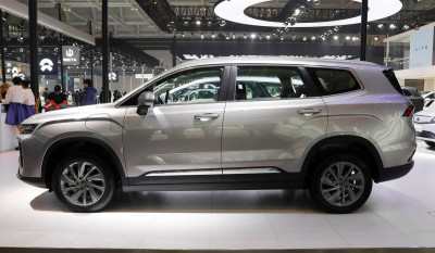 Новый автомобиль Livan Rl9