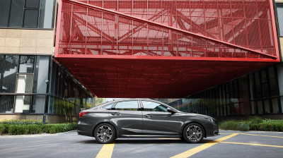 Новый автомобиль Changan Ruicheng (raeton) cc