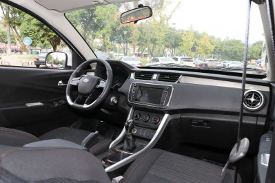 Автомобиль Baic group Ruixiang x3