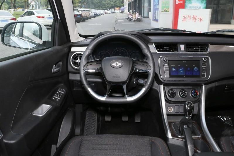 Автомобиль Baic group Ruixiang x3 — 9