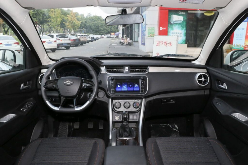 Автомобиль Baic group Ruixiang x3 — 10