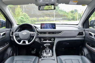 Автомобиль Baic group Ruixiang x5