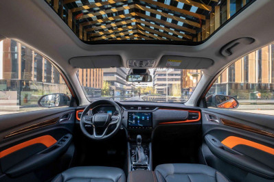 Автомобиль Roewe Rx3 pro