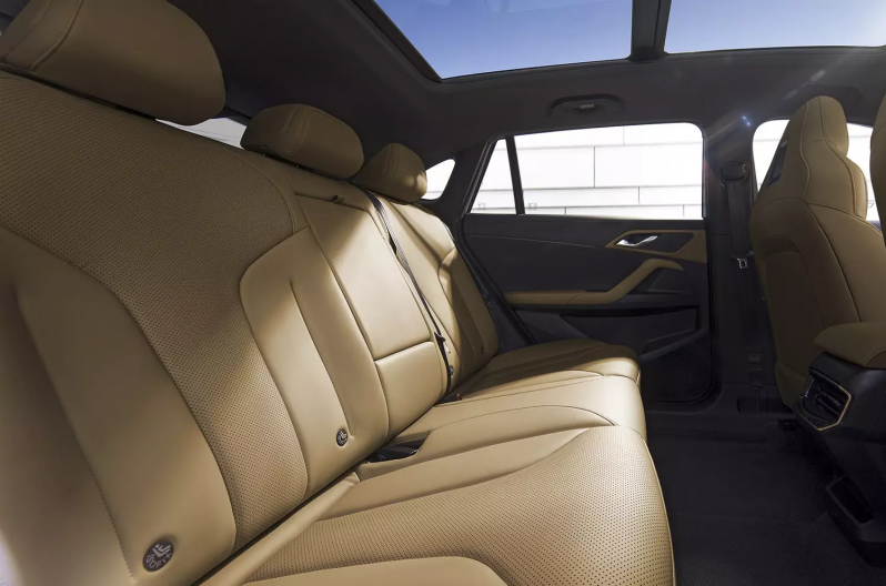 Автомобиль Roewe Rx5 emax — 23