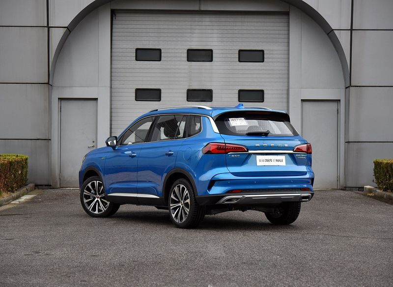 Автомобиль Roewe Rx5 emax — 8