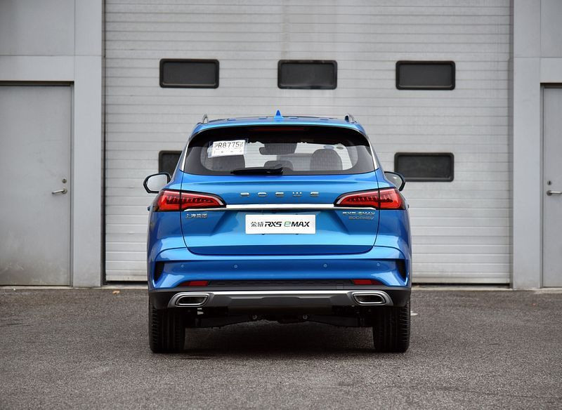 Автомобиль Roewe Rx5 emax — 9