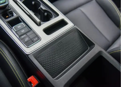 Автомобиль Roewe Rx5 eplus new