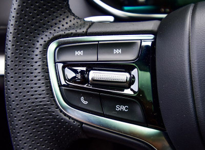 Автомобиль Roewe Rx5 max