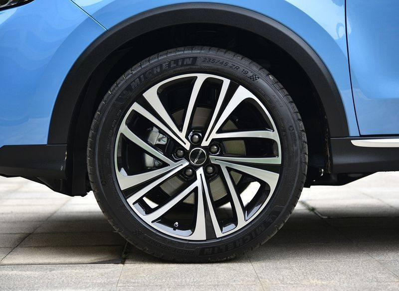 Новый автомобиль Roewe Rx5 plus — 14