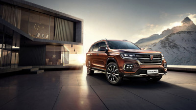 Автомобиль Roewe Rx8