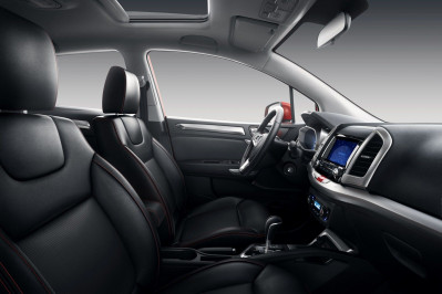 Автомобиль Jac S3