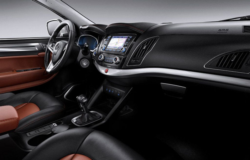 Автомобиль Jac S5 — 11