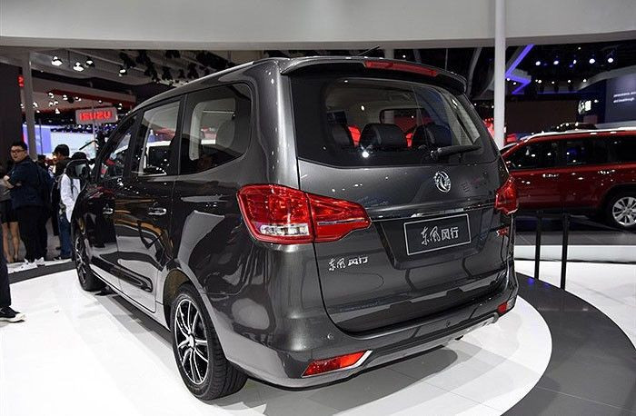 Автомобиль Dongfeng S500 — 4