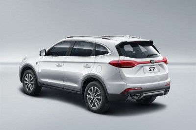 Автомобиль Jac S7