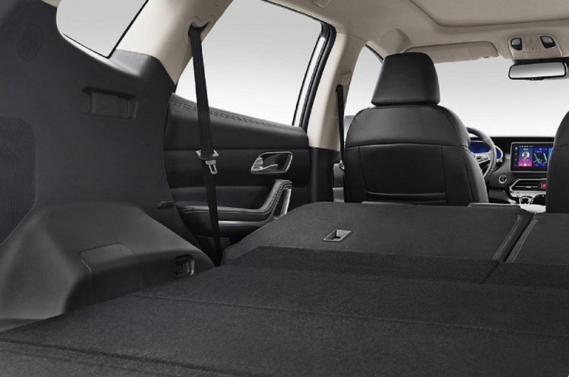 Автомобиль Jac S7 — 6