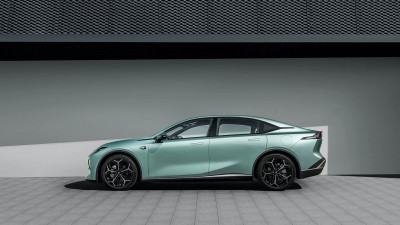 Новый автомобиль Deepal Sl03