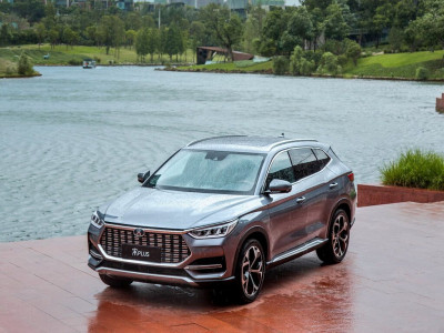 Новый автомобиль Byd Song plus dm-i