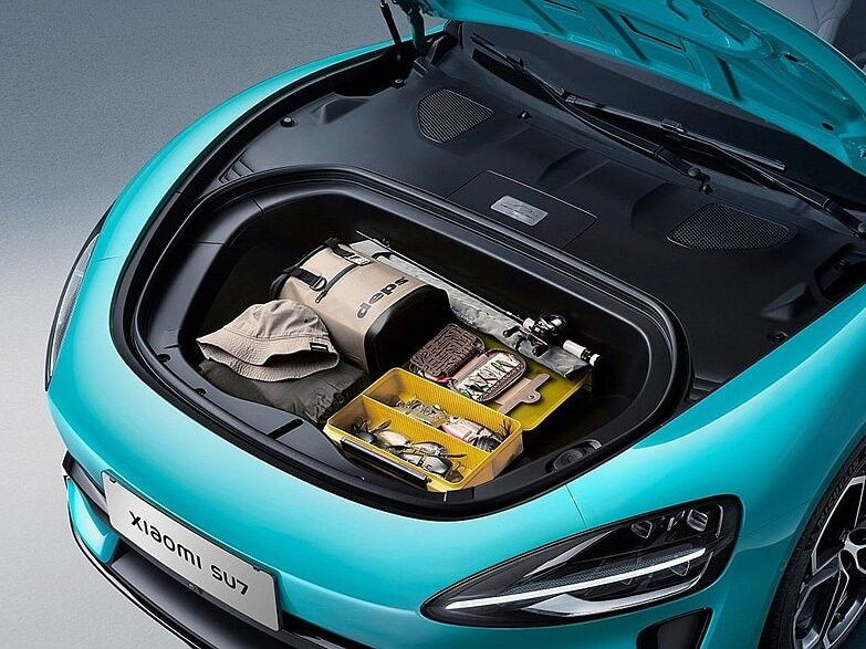 Новый автомобиль Xiaomi Su7 — 18