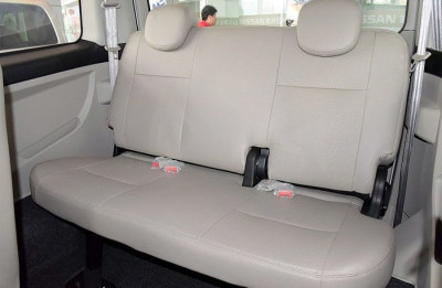 Автомобиль Dongfeng Succe