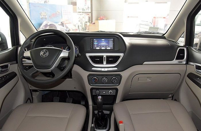 Автомобиль Dongfeng Succe — 9