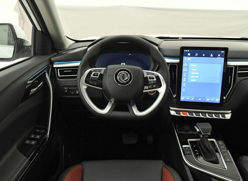 Автомобиль Dongfeng T5 — 2